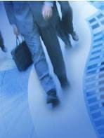 歩く人イメージ